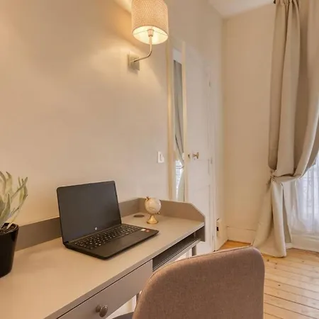 Le Lumineux 50 M² Gare/chateau/wifi/netflix Daire *