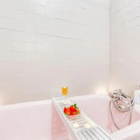 Apartment Le Lumineux 50 M² Gare/chateau/wifi/netflix